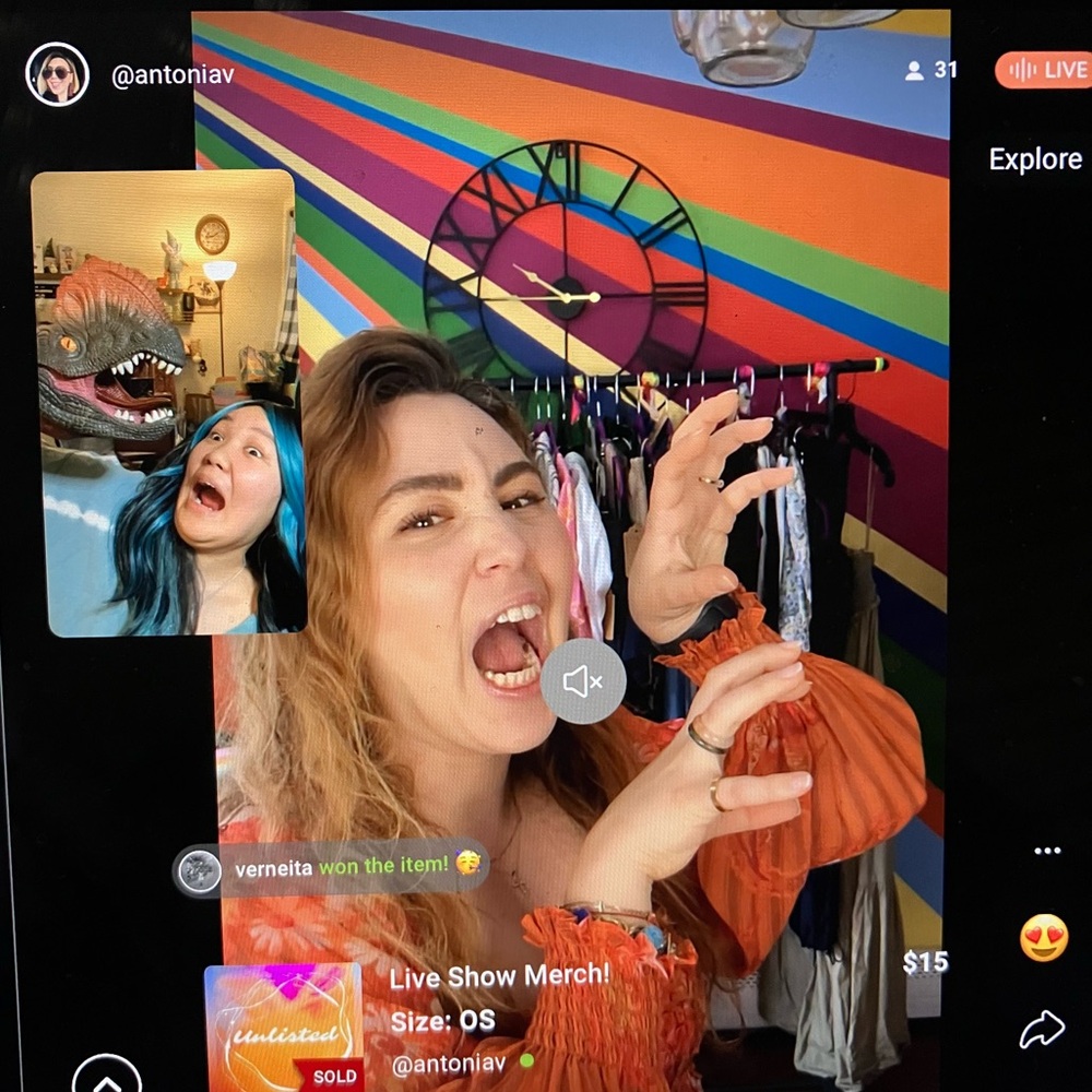 ANTONIAV IS LIVE 🌈 - Picture 12 of 13